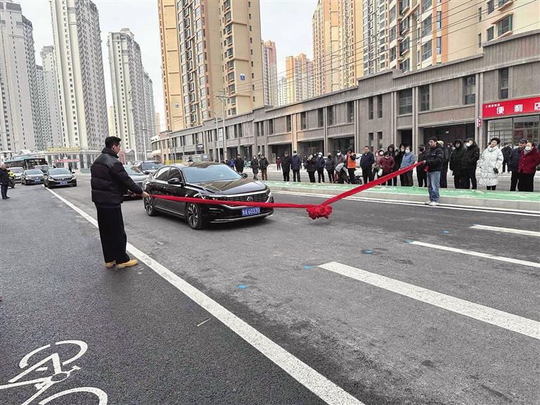 兰州市“断头路”集中通车仪式在马滩举行新华网星空体育(图1)