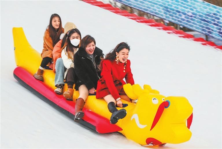 乐享冰雪运动 点燃新春激情新华网(图5)