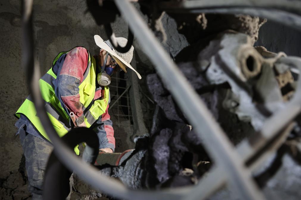 兰永临高速公路辛家隧道贯通