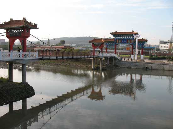 华亭县人口_华亭县中医医院