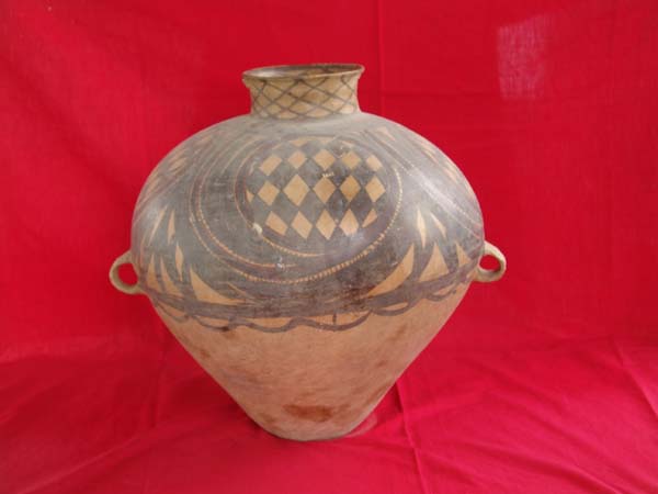 半山类型双耳彩陶壶