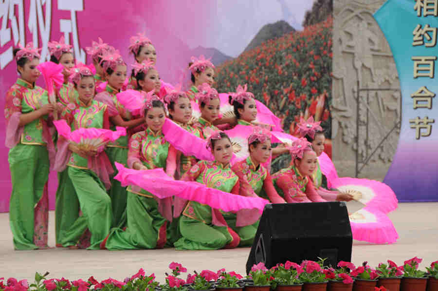 民族舞:《茉莉花》