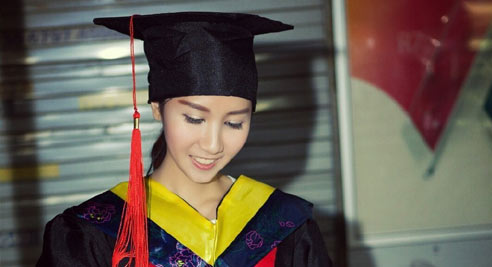 美女博士 街头卖炒饭 浙大:韩籍博士生(高清组