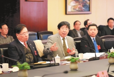 省政协委员讨论省高级人民法院省检察院工作报告