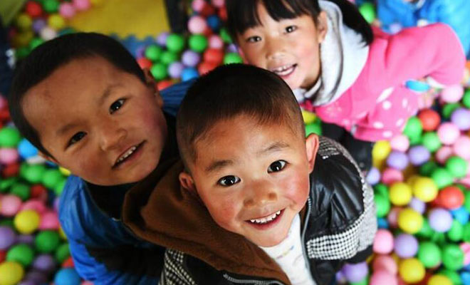 甘肃积石山：免费幼儿园全覆盖 让农村孩子实现就近入园