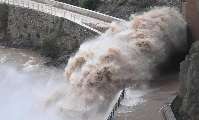 黄河刘家峡水库排沙泄洪