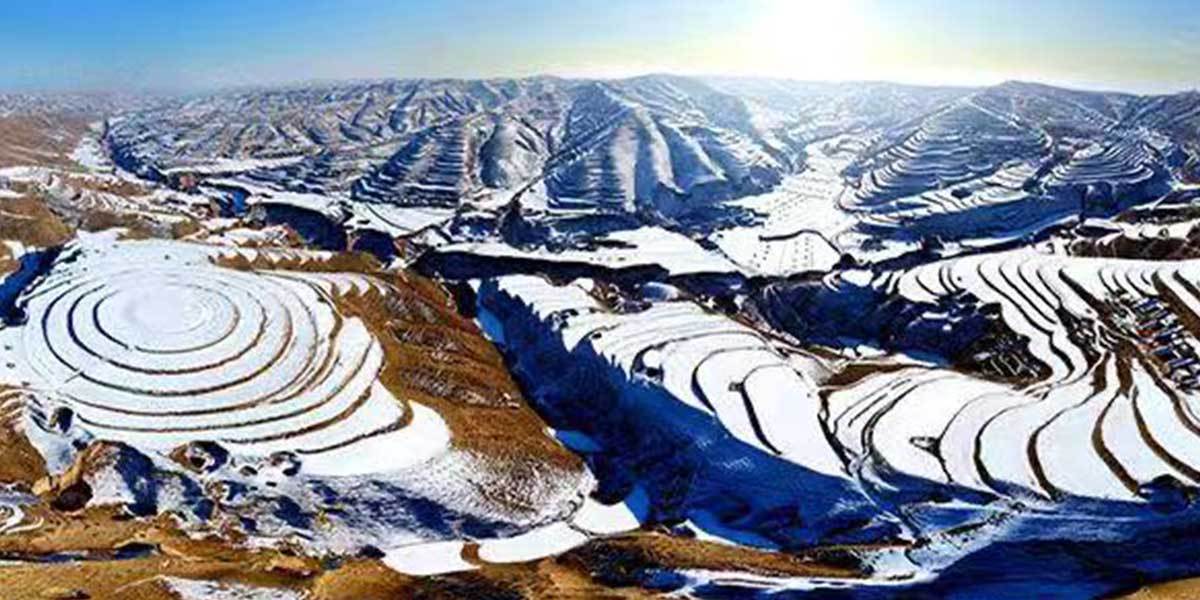 安定梯田雪景