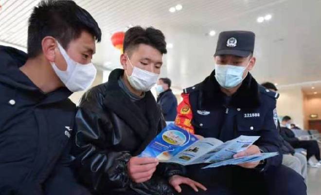 甘肅：春運首日 鐵警護航