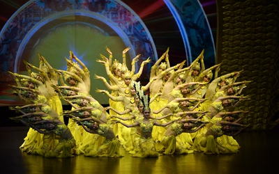 中国残疾人艺术团新作《千手千眼》在甘肃敦煌首演