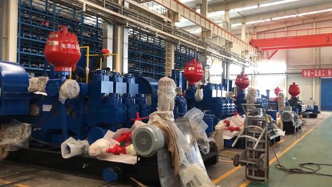 蘭石裝備公司承制海外項目三臺泥漿泵順利發貨
