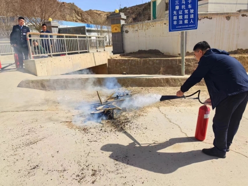 扛稳安全主体责任 筑牢消防安全防线——市救灾物资储备中心开展消防安全培训活动