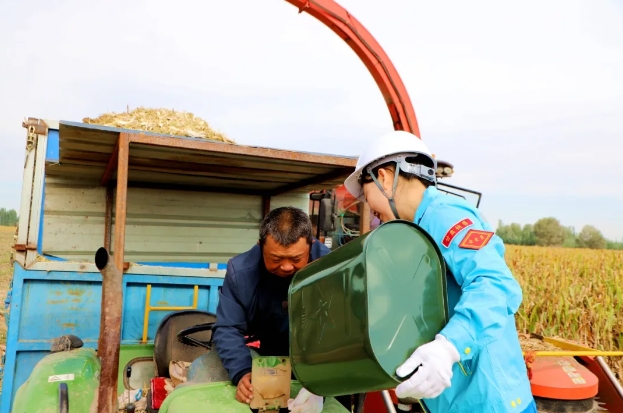 助力秋收正当时