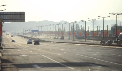 新区第一条城区道路