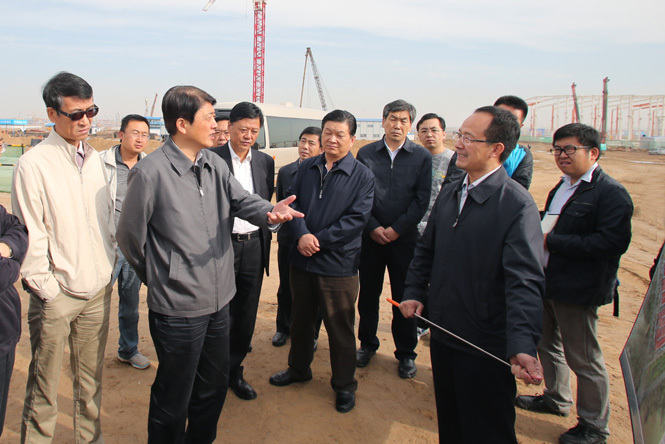 刘伟平省长视察新区兰石石化装备制造产业基地建设项目
