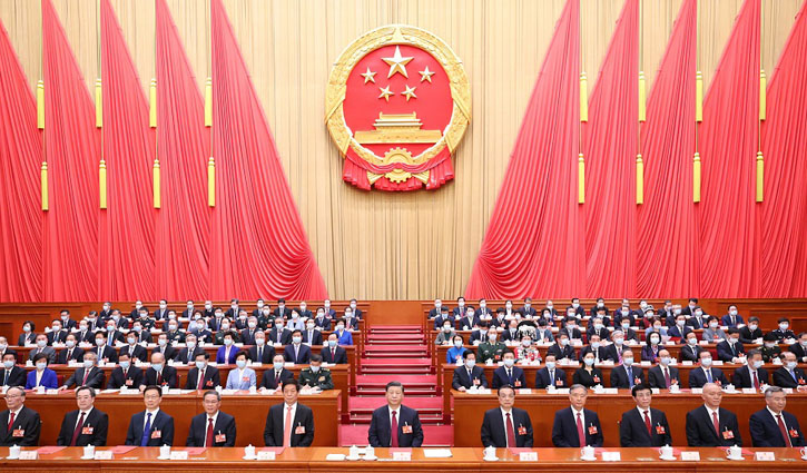 十四届全国人大一次会议在京闭幕